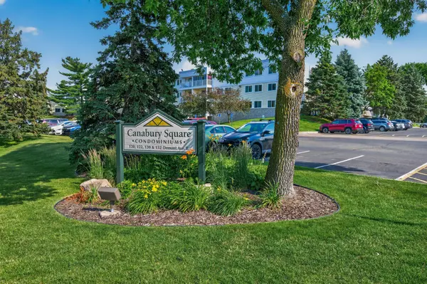 132 Demont AVE E #232, Little Canada, MN 55117