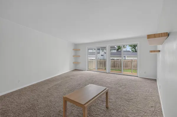 132 Demont AVE E #232, Little Canada, MN 55117