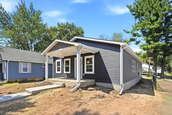 537 N Pearl ST, River Falls, WI 54022