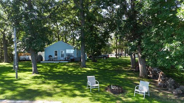 38489 W Wagon TRL, Battle Lake, MN 56515