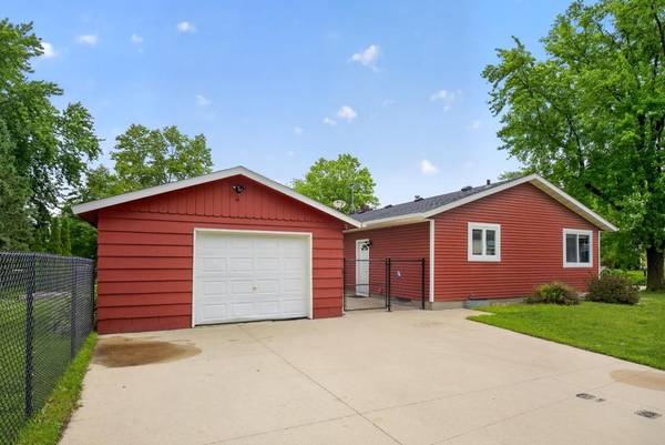 403 3rd AVE NE, Byron, MN 55920