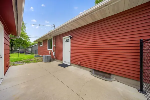 403 3rd AVE NE, Byron, MN 55920