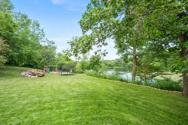 4806 Shevlin CT, Eagan, MN 55122