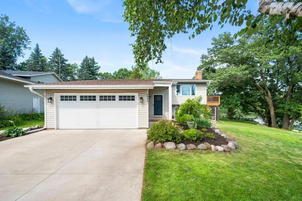 4806 Shevlin CT, Eagan, MN 55122