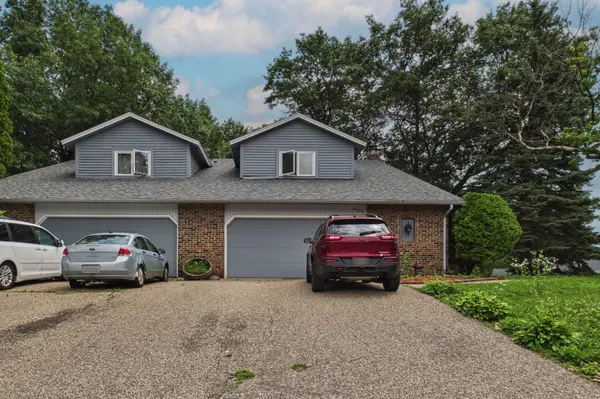 4400 Churchill ST, Shoreview, MN 55126