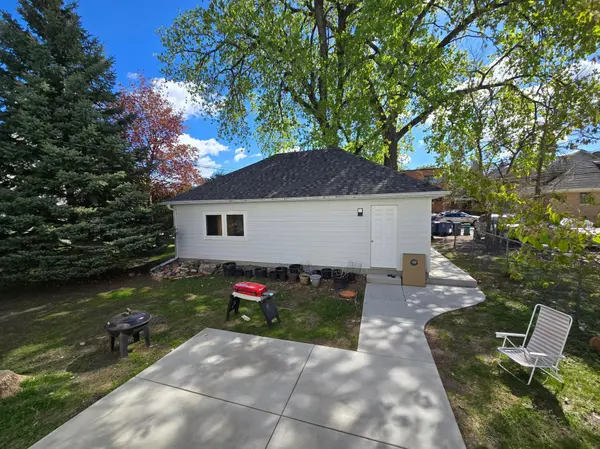 2215 Pleasant AVE, Minneapolis, MN 55404