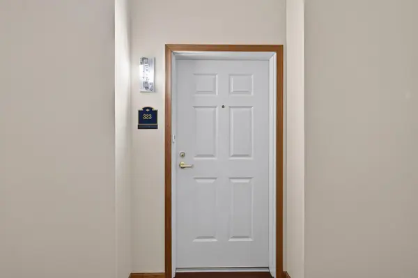 8200 W 33rd ST #323, Saint Louis Park, MN 55426
