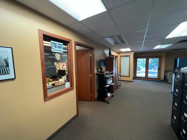 4976,4978 and 4980 Lincoln DR, Edina, MN 55436