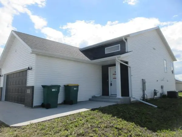 7015 Benji LN, Horace, ND 58047