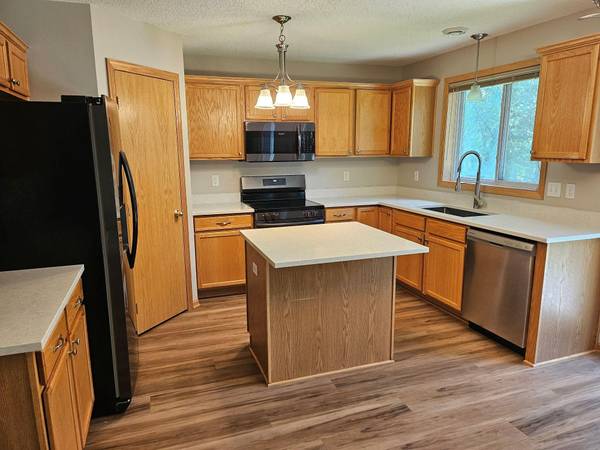 3090 212th ST W, Farmington, MN 55024