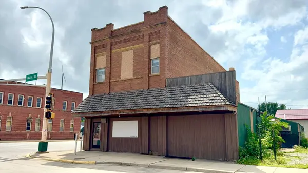 110 Main ST N, Bird Island, MN 55310