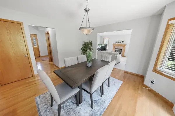2505 Boulder Ridge LN NW, Rochester, MN 55901