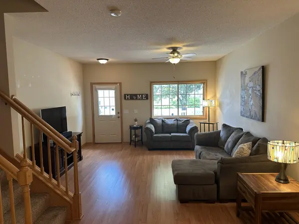 7817 W 145th ST, Savage, MN 55378