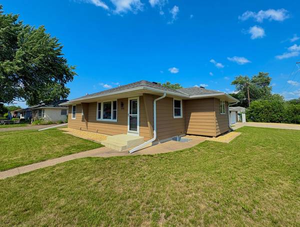 8485 Granada AVE S, Cottage Grove, MN 55016