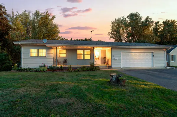 522 3rd ST, Mora, MN 55051