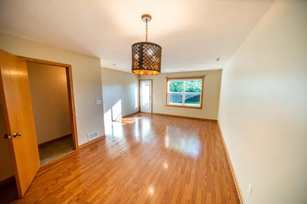 1803 Daniel Lane, Stewartville, MN 55976