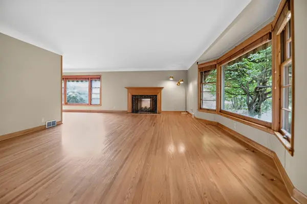 5004 Yvonne TER, Edina, MN 55436