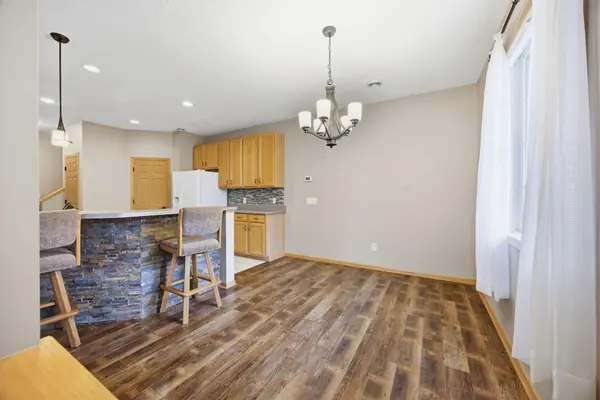 17179 Monroe DR NW, Elk River, MN 55330
