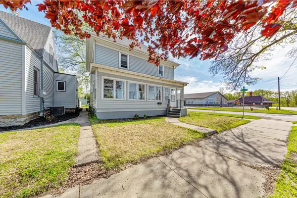 727 2nd ST NW, Faribault, MN 55021