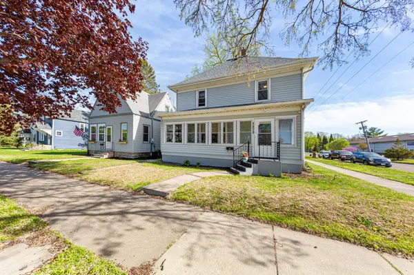 727 2nd ST NW, Faribault, MN 55021