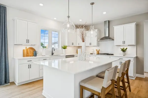 2529 Rock Elm RD, Shakopee, MN 55379
