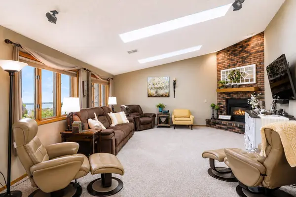 826 4th AVE NE, Waseca, MN 56093