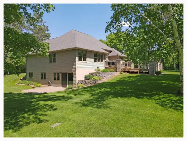 8632 White Oak ST NE, Bemidji, MN 56601