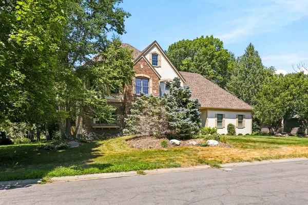 4819 137th ST W, Apple Valley, MN 55124