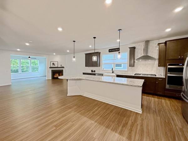 4648 Benjamin PL, Woodbury, MN 55129