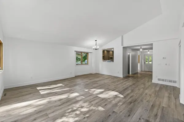 15153 Cates Lake DR, Prior Lake, MN 55372