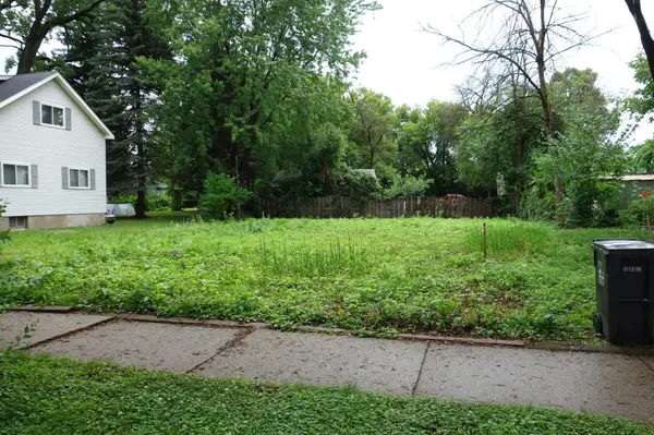 139 Granite ST, Saint Paul, MN 55117