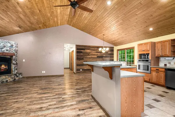3639 Oak LN, Barnum, MN 55707