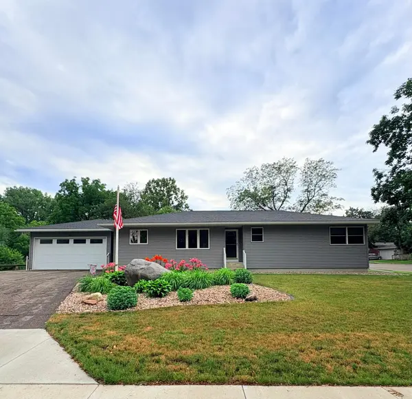 501 W College DR, Marshall, MN 56258