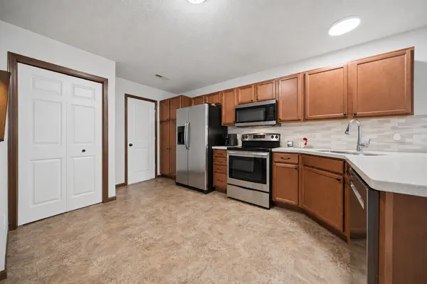 5099 61st ST NW, Rochester, MN 55901