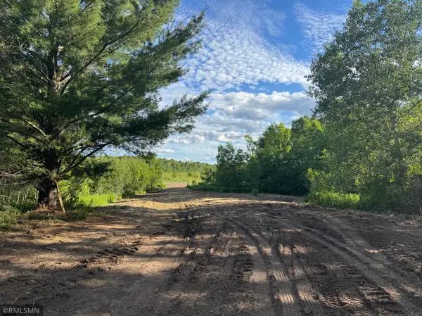 2586 210th AVE, Mora, MN 55051