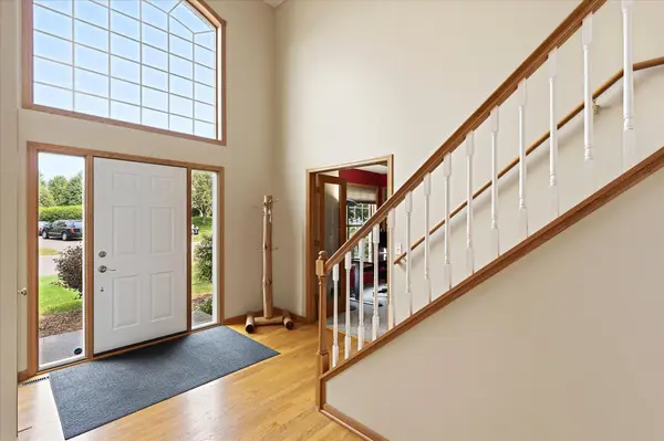 18379 Smith CT NW, Elk River, MN 55330