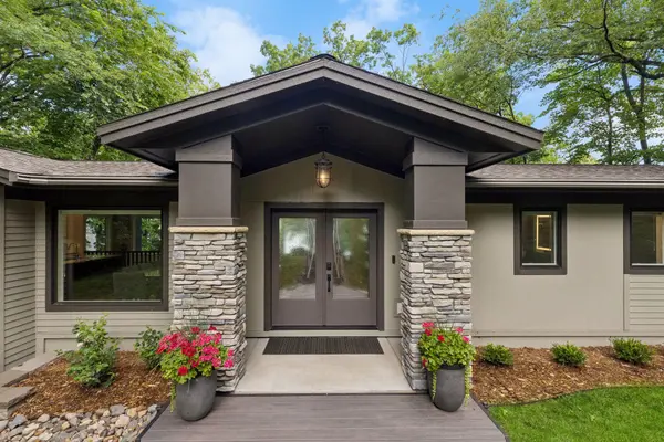 280 Cove RD, Hudson, WI 54016