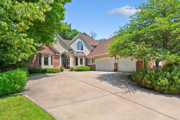 704 Legacy CT, Faribault, MN 55021