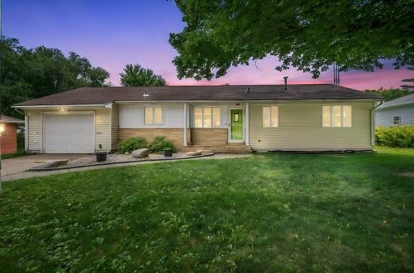 1013 5th ST S, Saint James, MN 56081