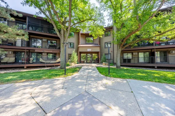 7501 W 101st ST #206, Bloomington, MN 55438
