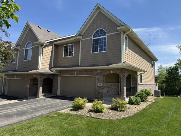 2526 Waterfall WAY NW, Prior Lake, MN 55372