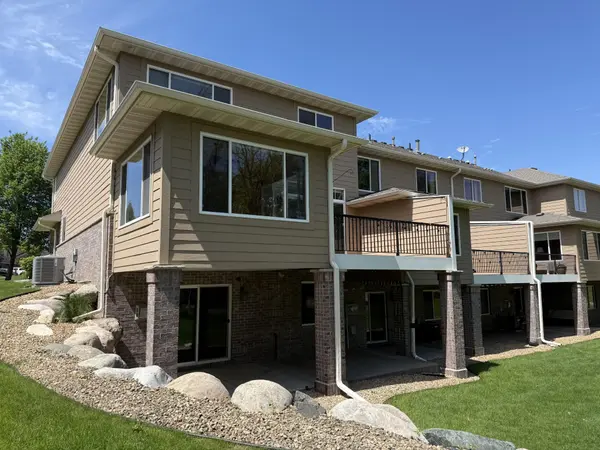 2526 Waterfall WAY NW, Prior Lake, MN 55372
