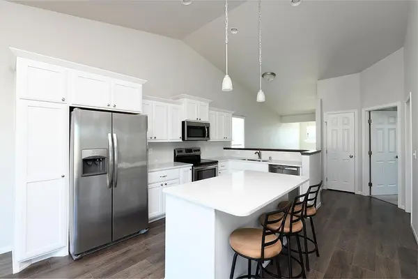 4513 17 ST S, Moorhead, MN 56560