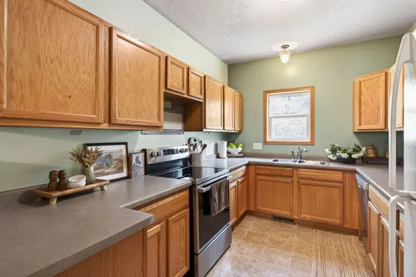 1451 Magnolia AVE E, Saint Paul, MN 55106