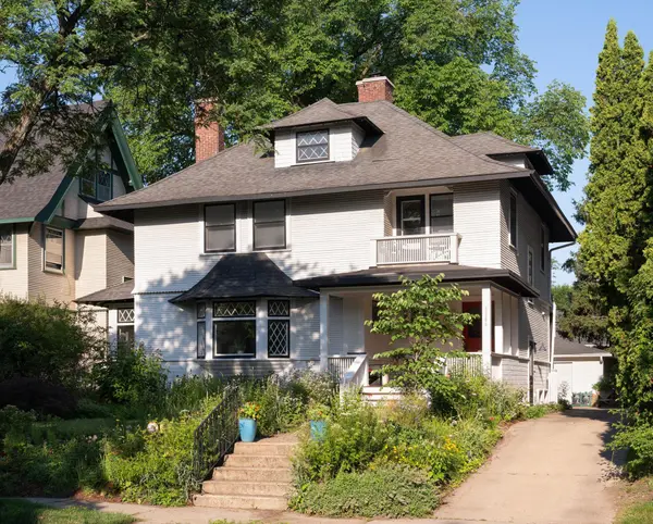 2504 Humboldt AVE S, Minneapolis, MN 55405
