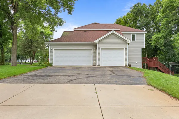 1903 Meadowrose BLVD, Saint Cloud, MN 56301