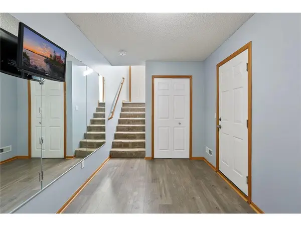 652 Willoughby WAY W, Minnetonka, MN 55305