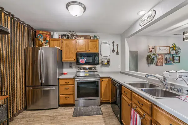 3030 Shields DR #101, Eagan, MN 55121