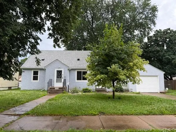 132 Richmond ST E, South Saint Paul, MN 55075