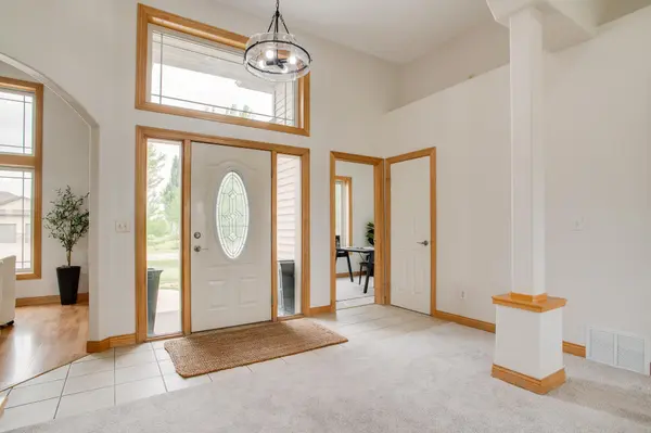 718 N Sedona DR, West Fargo, ND 58078